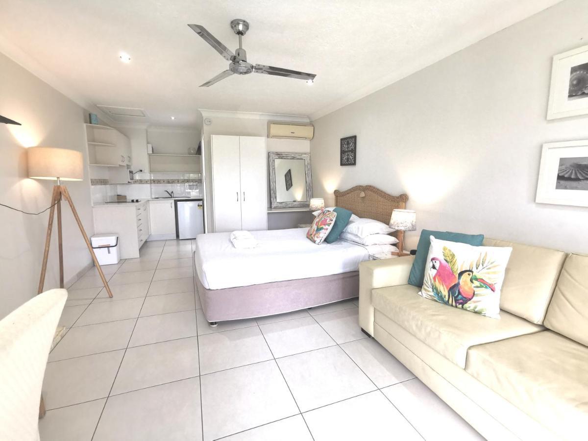 Bay Of Palms Hotel Gold Coast Kültér fotó