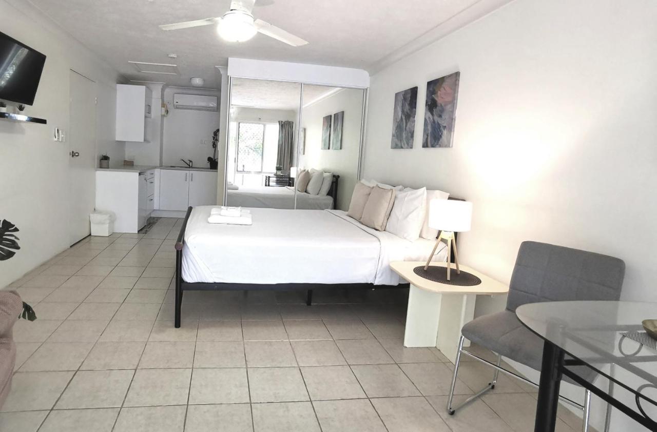 Bay Of Palms Hotel Gold Coast Kültér fotó