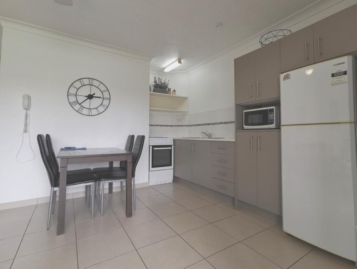 Bay Of Palms Hotel Gold Coast Kültér fotó