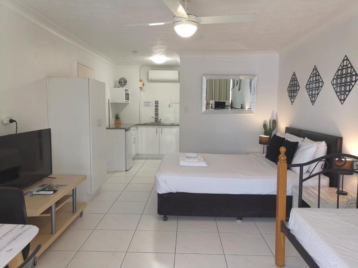 Bay Of Palms Hotel Gold Coast Kültér fotó