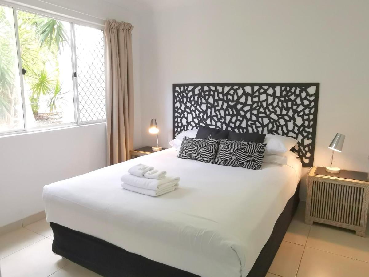 Bay Of Palms Hotel Gold Coast Kültér fotó