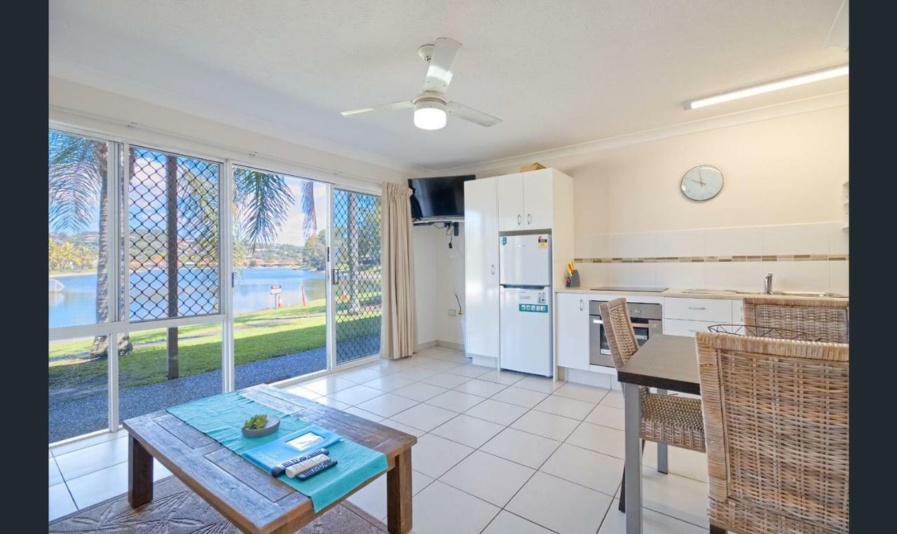 Bay Of Palms Hotel Gold Coast Kültér fotó
